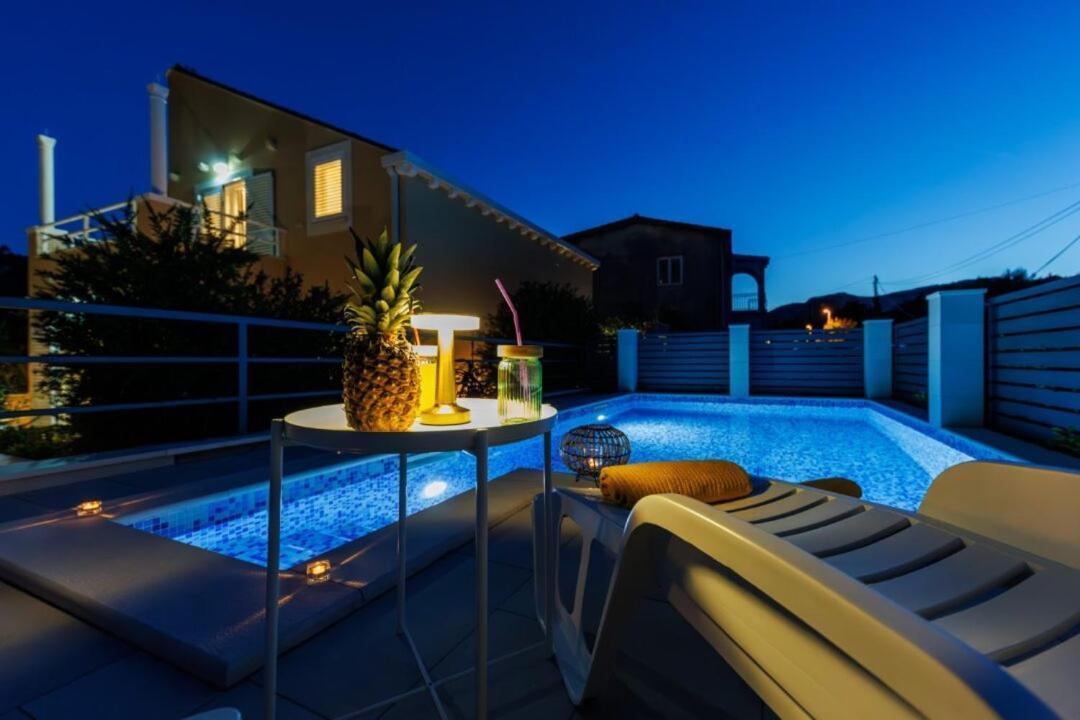 Villa "Amber" Luxury Apartments With A Pool Mlini Rom bilde